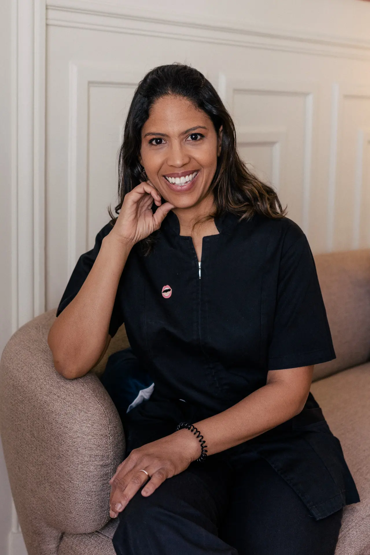 Dr Amandine Para